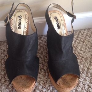Black wedge shoe