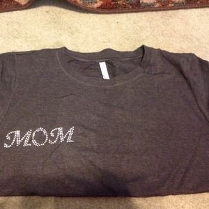 Mom shirt size 3XL.