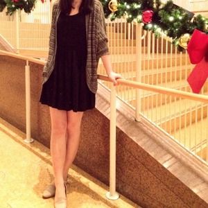 Forever21 black sleeveless dress