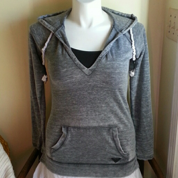 Roxy Gray Puller "R" Hoodie