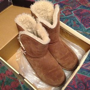 Bearpaw boots