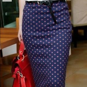 💥💥Traded💥💥!! Navy pencil skirt w pink polk