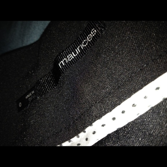 Shorts - Picture 2 of 3