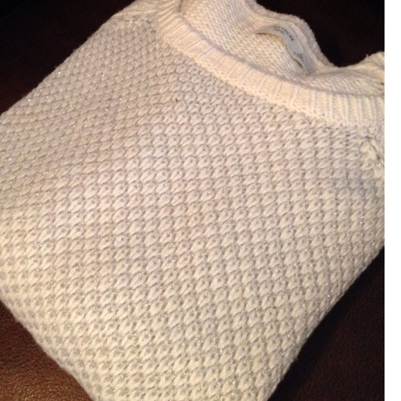 SOLD NWT Gilly Hicks white & silver sweater - Picture 2 of 4