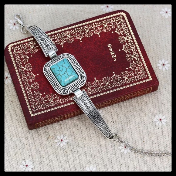 Jewelry - Silver & Turquoise Bracelet
