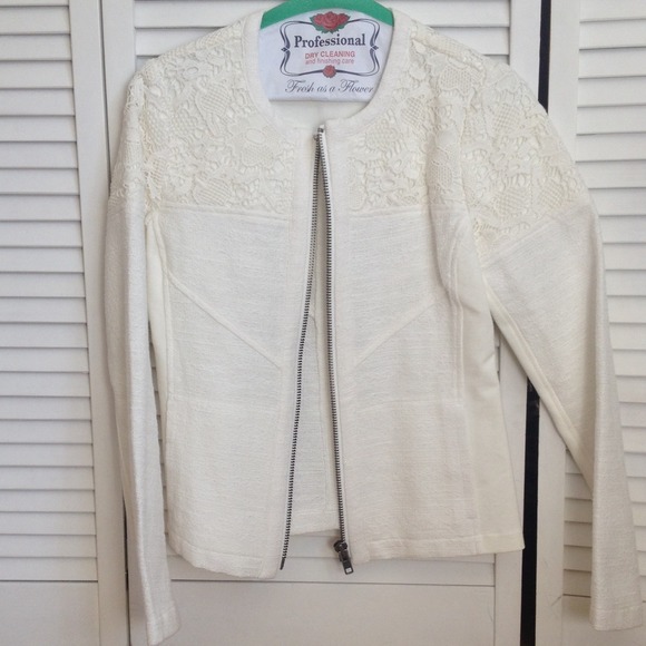 CAbi Jackets & Blazers - Cabi crochet tweed-ish cotton jacket/blazer.