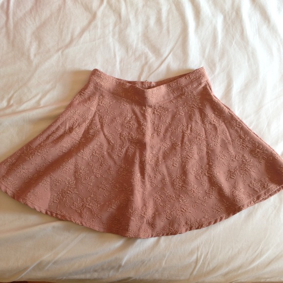 Forever 21 pink skater skirt - Picture 2 of 3