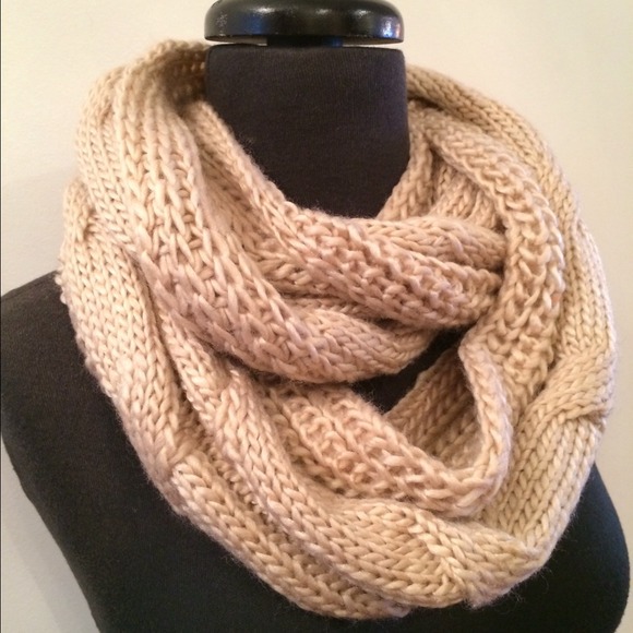 "SOLD "NWT sweater knit scarf as seen on Piperlime - Picture 3 of 3