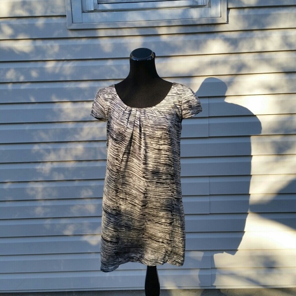 SILKY BLACK AND WHITE ZEBRA PRINT DRESS - Picture 1 of 2