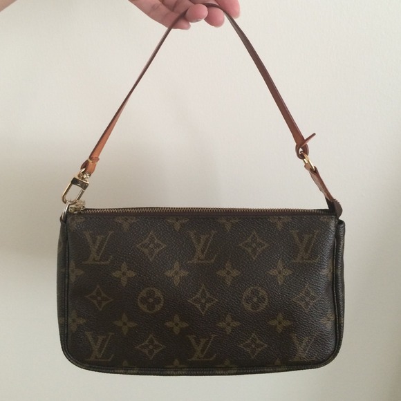 Louis Vuitton Monogram Pochette