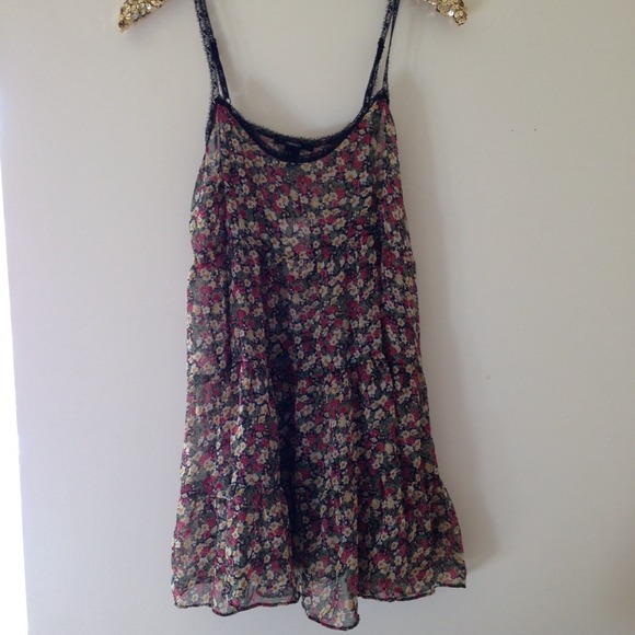 Forever 21 floral smock dress - Picture 2 of 2