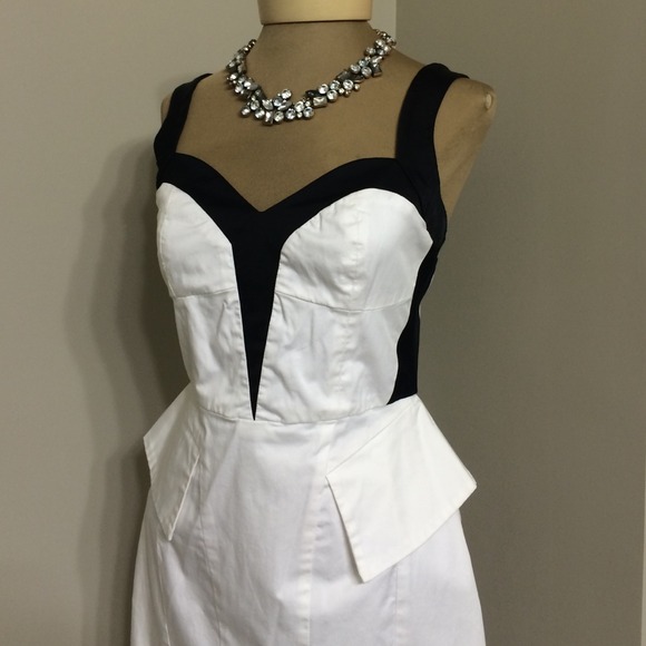 Bebe white wing dress - Picture 2 of 2