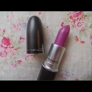 MAC up the amp lipstick