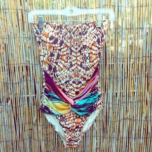 NWT strapless printed one piece swimsuit