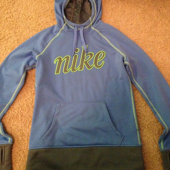 Nike Therma-Fit Sweatshirt