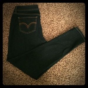 "DARK" Skinny Levi Jeans
