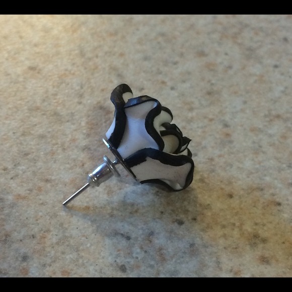 Rose Stud Earrings - Picture 2 of 2