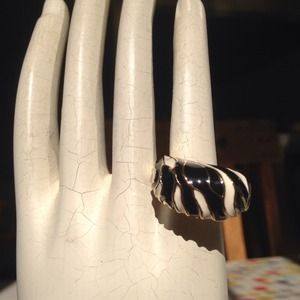 Zebra Fashion Ring