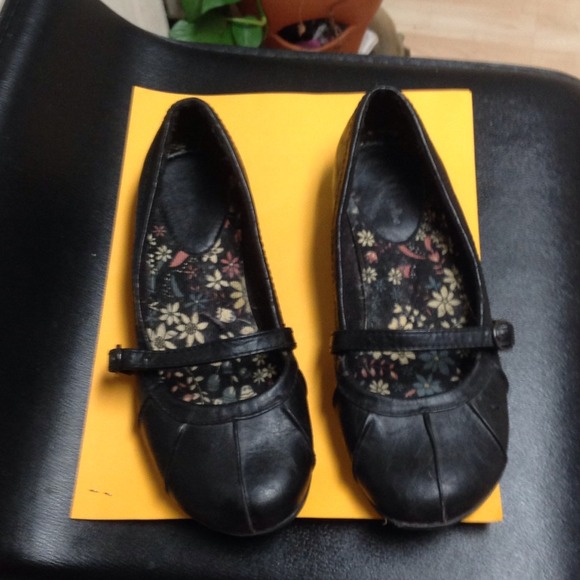 Black Flats
