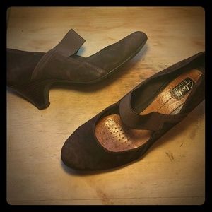 Clarks Artisan Suede Comfort Heels