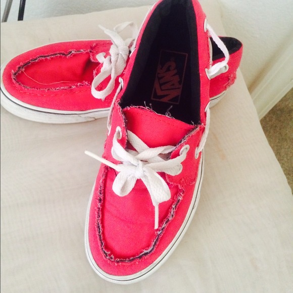 Hot pink vans🎀👌
