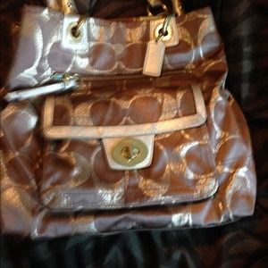 Coach tote handbag firm