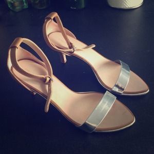 Zara basic metallic and nude kitten heel sandals!