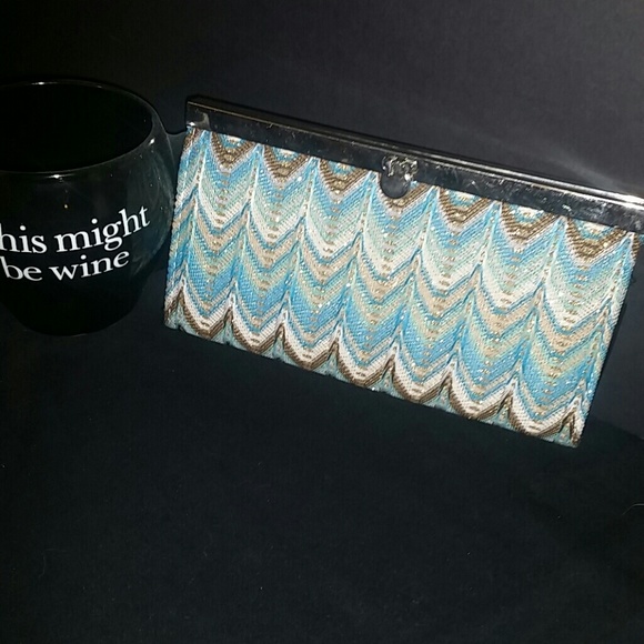 ❌ GIFTED ❌ Chevron Wallet