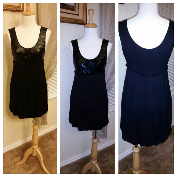 Black sequent dress