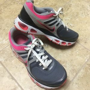 Like new Nike AirMax. Hot pink and gray!