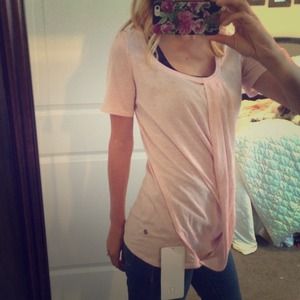SOLD: Lululemon twist tee