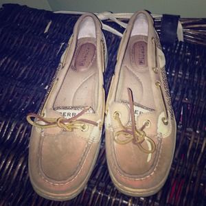 Golden sperrys
