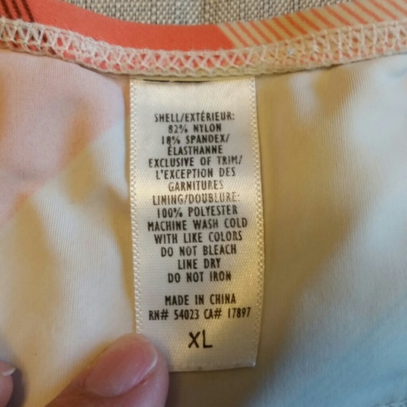 Retro Halter Swim Top - Picture 3 of 4