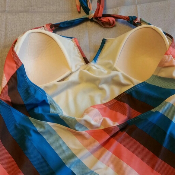 Retro Halter Swim Top - Picture 4 of 4