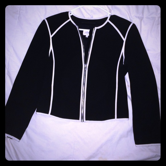 CHIC NAVY WILFRED JACKET