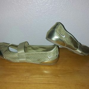 Nike ballet sneaker flats