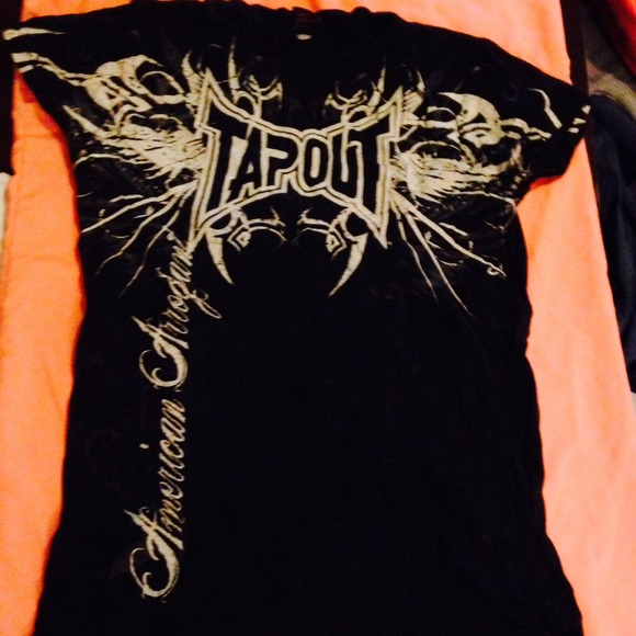black tapout tshirt