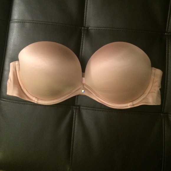 VS Very Sexy Strapless (convertible push-up bra)