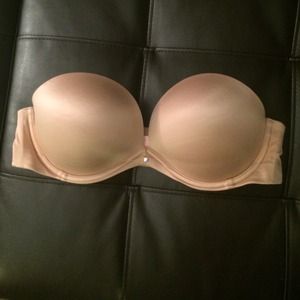 VS Very Sexy Strapless (convertible push-up bra)