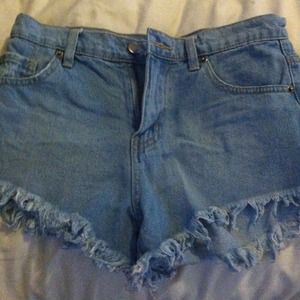 High wasted shorts