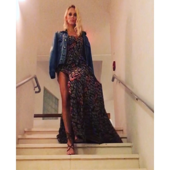 💃🏽💃🏽💃🏽💃🏽💃🏽💃🏽💃🏽💃🏽💃🏽💃🏽 - Picture 2 of 4