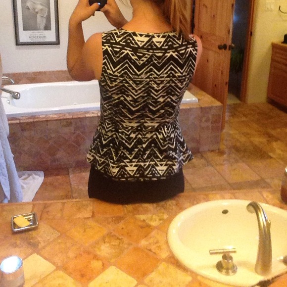 Peplum top - Picture 2 of 3