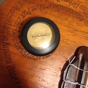 Mac eyeshadow