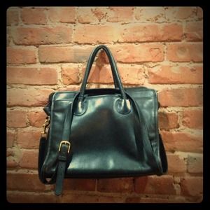 Coach Vintage leather Hamilton style
💯Authentic