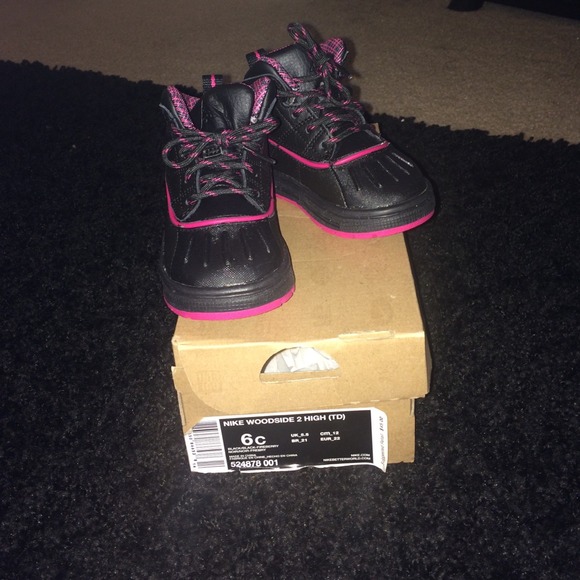 ✨Toddler Sneakers✨ Neverworn
