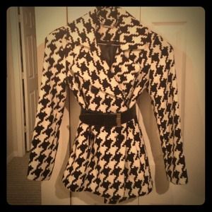 Houndstooth Peacoat - White House Black Market