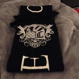 Very thick juicy couture scarf