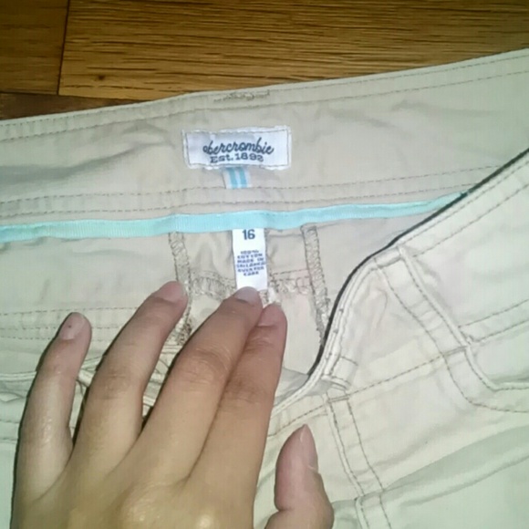 Abercombie khakis shorts