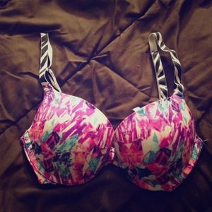 Wild print bra from VS 💕💕💕