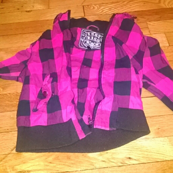 Pink and black top